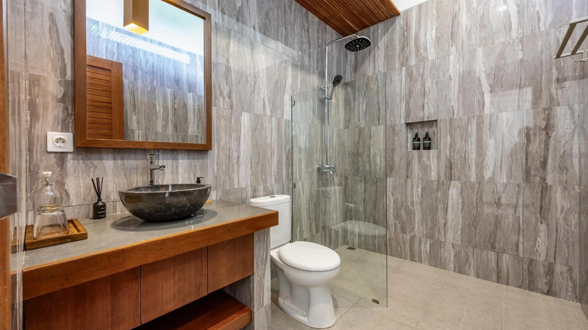Villa Marsin Umalas - 10 Minutes To Finns Beach Club Семиньяк