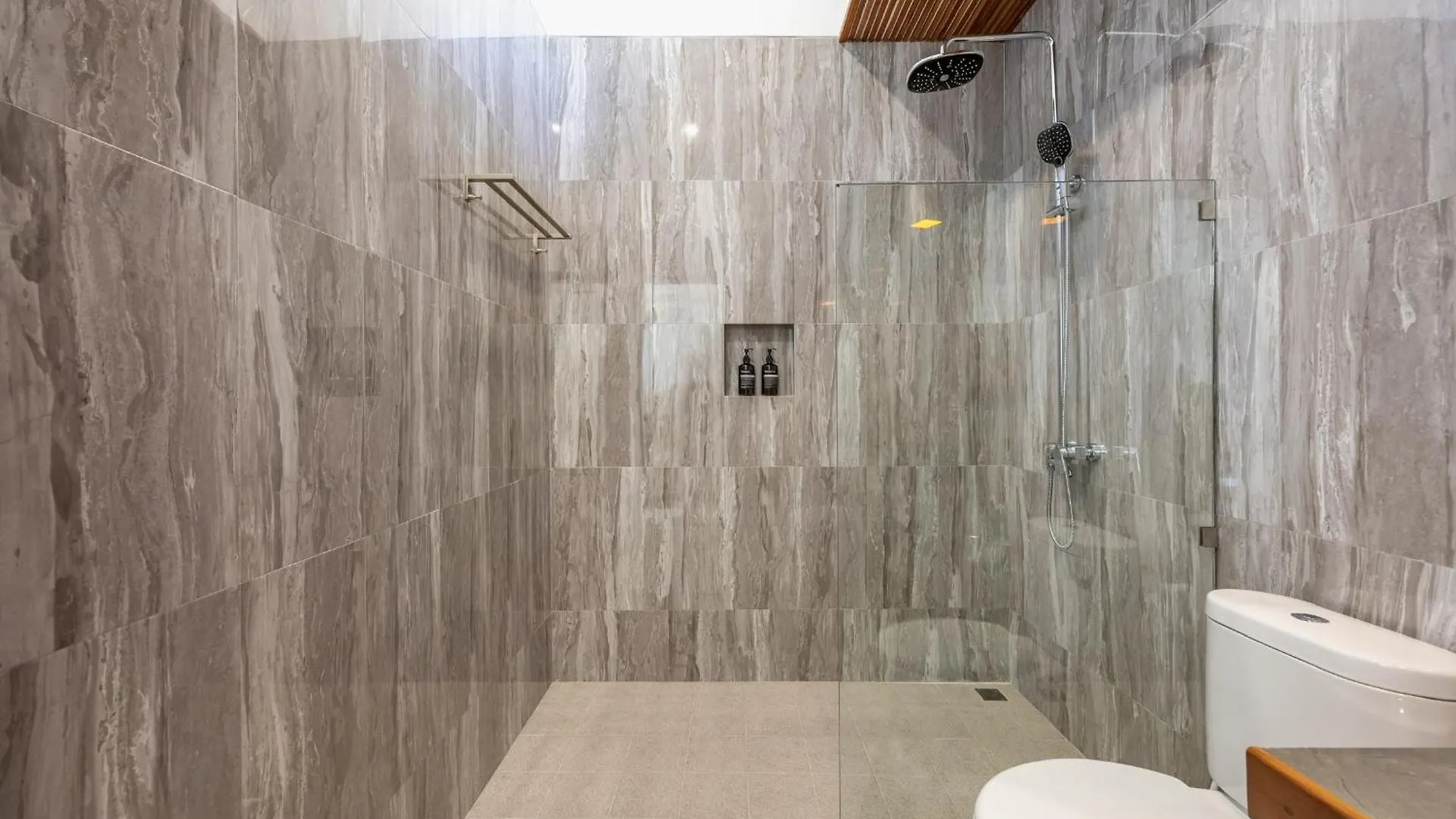 Villa Marsin Umalas - 10 Minutes To Finns Beach Club Семиньяк Индонезия