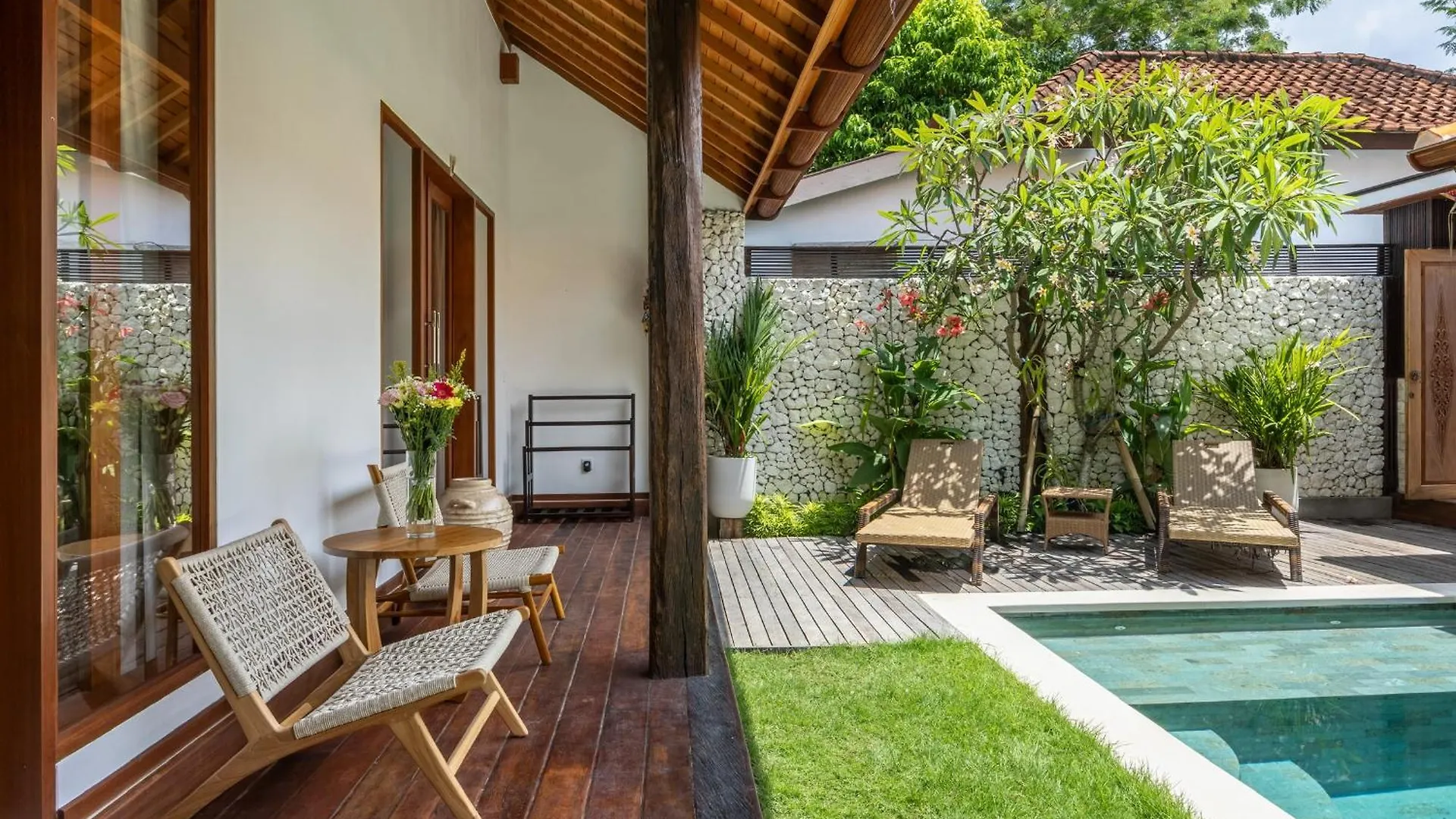 Villa Marsin Umalas - 10 Minutes To Finns Beach Club Семиньяк Индонезия